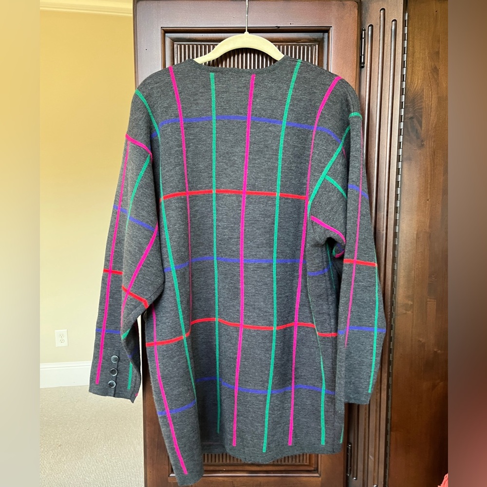 Liz Claiborne Vintage 80's Wool Cashmere Long Grey Sweater
Cardigan - Picture 4 of 14